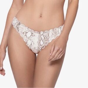 PQ Swim Kaa Reversible Seamless Wave Full
Bikini - Animal, size L, NWT